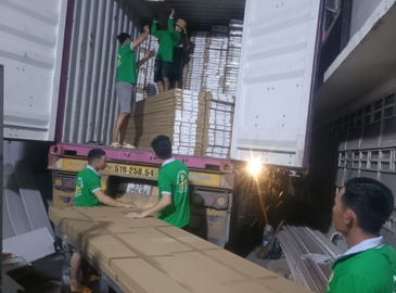 Bốc xếp hàng hóa Container